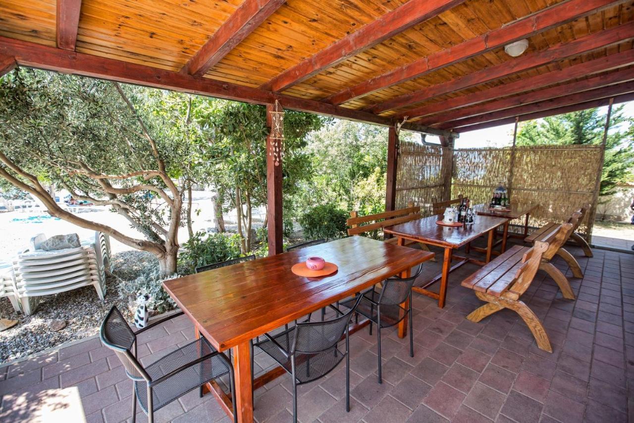Ferienhaus Elena Karlobag Esterno foto