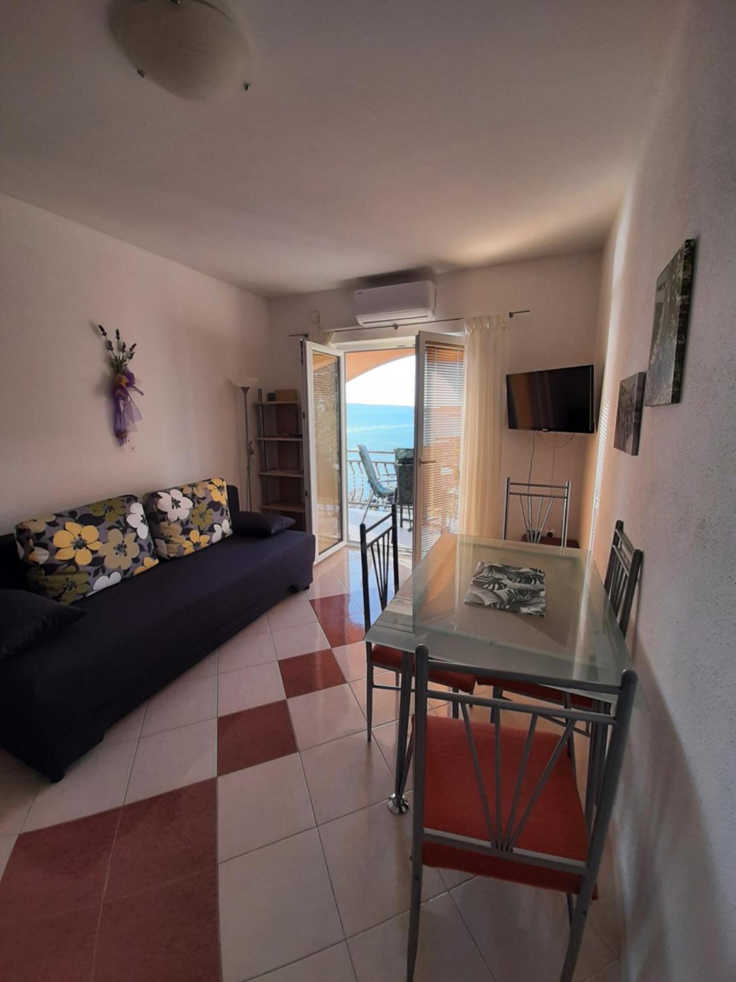 Ferienhaus Elena Karlobag Esterno foto